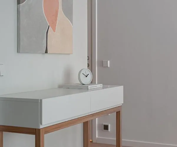 Modern City Center * タリン